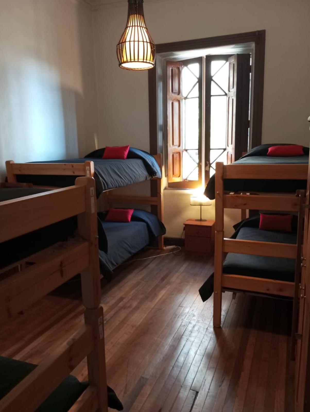 Hostal Irreal Сантьяго Екстер'єр фото